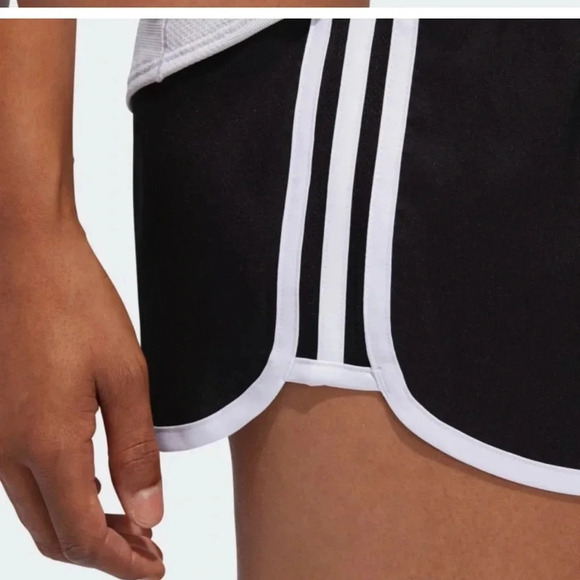 WOMEN'S RUNNING M10 ICON SHORTS 3” ce2014 b7 black Medium‎ EUC - Picture 2 of 7